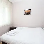 المسجد الأزرق ابارت 3*